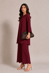 The Scallop Edit - Maroon