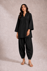 The Poplin Edit – Black